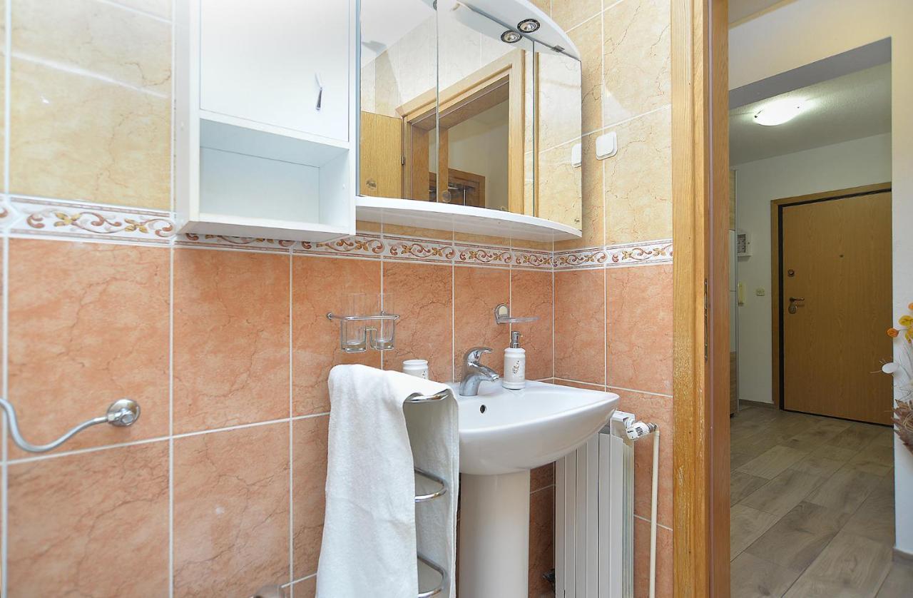 Apartment 2207 Пула Экстерьер фото